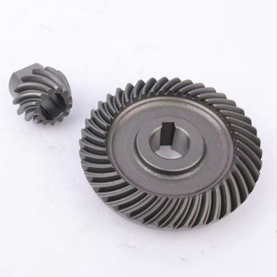 Spiral Bevel Gear Dengan Gigi Heliks Untuk Reduktor Berkinerja Tinggi