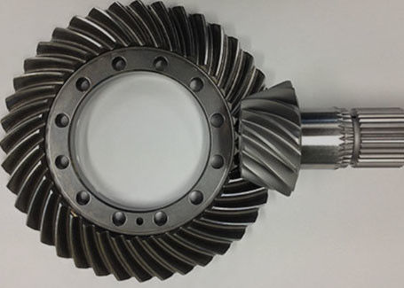 Gear Hypoid yang Dipalsukan Alloy Steel Pinion Helical Tooth Mini Bevel Gear
