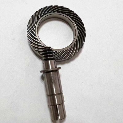 Gear Hypoid Industri Custom yang terbuat dari 20CrMo dengan rasio reduksi tinggi dan akurasi gigi ISO 5-8 untuk presisi tinggi